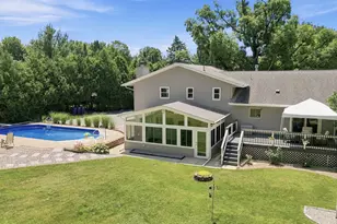 803 Audubon Dr, Valparaiso, IN 46383 - Photo 4
