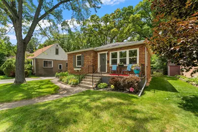 16 Beverly Boulevard, Hobart, IN 46342 - Photo 4