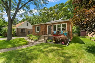 16 Beverly Blvd, Hobart, IN 46342 - Photo 4