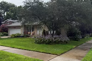 3545 Laverne Dr, Highland, IN 46322 - Photo 2