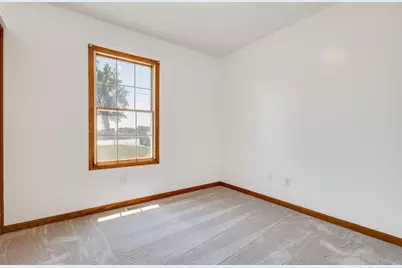 7095 E US Highway 20, New Carlisle, IN 46552 - Photo 22