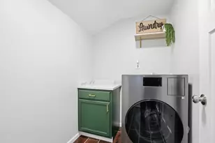 1735 S Fairbanks St, Griffith, IN 46319 - Photo 18