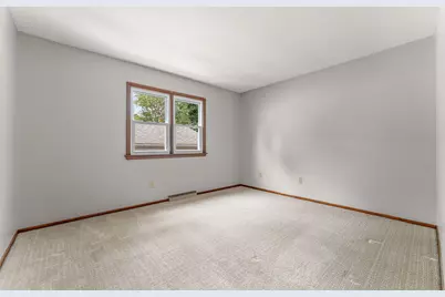 404 Hemlock Lane, Crown Point, IN 46307 - Photo 12