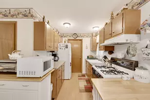 770 Fox River Rd, Valparaiso, IN 46385 - Photo 8