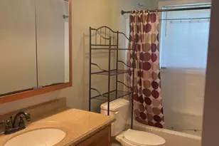 302 Green Acres Dr, Valparaiso, IN 46383 - Photo 20