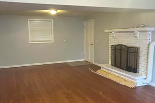 302 Green Acres Dr, Valparaiso, IN 46383 - Photo 18