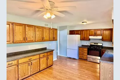 302 Green Acres Drive, Valparaiso, IN 46383 - Photo 6