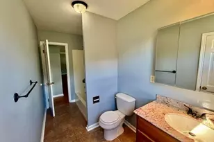 302 Green Acres Dr, Valparaiso, IN 46383 - Photo 20