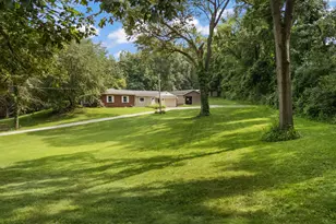 1244 W Springville Rd, La Porte, IN 46350 - Photo 4