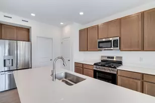 10407 Iowa St, Crown Point, IN 46307 - Photo 10