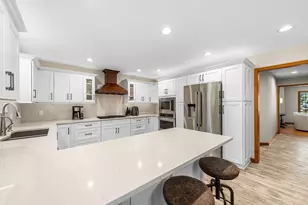 2505 Inverness Dr, Valparaiso, IN 46383 - Photo 8