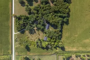 688 County Rd 1100 S, Wolcott, IN 47995 - Photo 6
