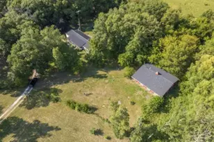 688 County Rd 1100 S, Wolcott, IN 47995 - Photo 2