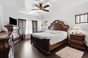 12284 Perry St, Crown Point, IN 46307 - Photo 14