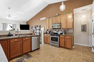 12284 Perry St, Crown Point, IN 46307 - Photo 10