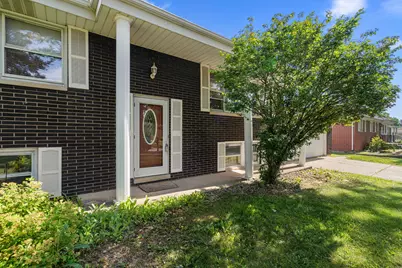 1810 W 93rd Place, Crown Point, IN 46307 - Photo 2