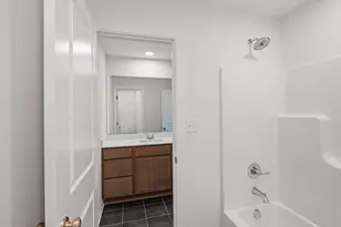 2560 Iowa St, Crown Point, IN 46307 - Photo 24