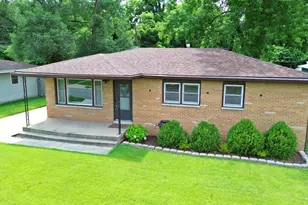 2238 Pennsylvania St, Portage, IN 46368 - Photo 2