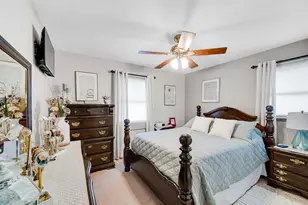 2100 E 9th Pl, Hobart, IN 46342 - Photo 16