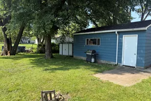 1025 W Porter Ave, Chesterton, IN 46304 - Photo 10