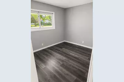 1025 W Porter Avenue, Chesterton, IN 46304 - Photo 8
