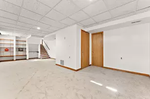 798 Savannah Dr, Crown Point, IN 46307 - Photo 30