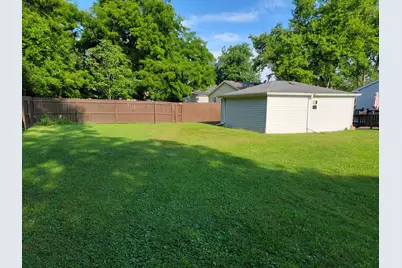 209 E 71st Avenue, Merrillville, IN 46410 - Photo 30