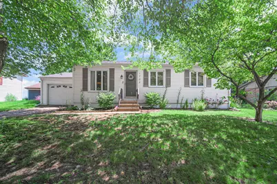 1704 Franklin Street, Valparaiso, IN 46383 - Photo 1