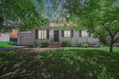 1704 Franklin Street, Valparaiso, IN 46383 - Photo 2