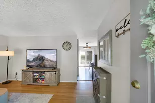 1704 Franklin St, Valparaiso, IN 46383 - Photo 6