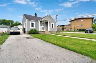 6916 Monroe Ave, Hammond, IN 46324 - Photo 2