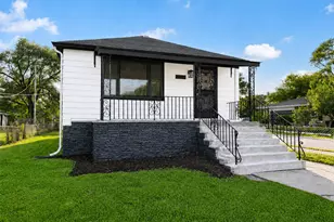 2402 Polk St, Gary, IN 46407 - Photo 1