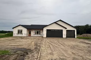 1019 5th Street SW, Demotte, IN 46310 - Photo 2