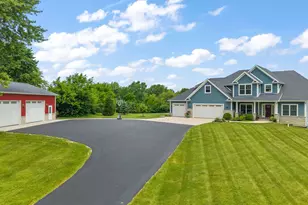 11845 Burr St, Crown Point, IN 46307 - Photo 2
