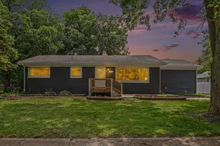 405 Cedar St NW, Demotte, IN 46310 - Photo 2