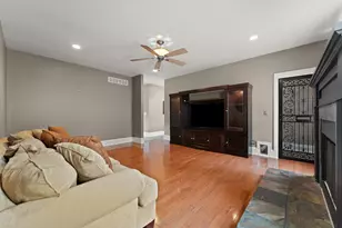 409 N 325 E, Valparaiso, IN 46383 - Photo 14