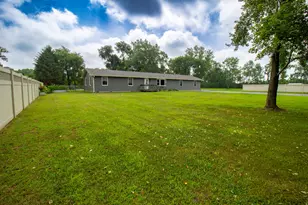 11555 N 1200 Road W, Demotte, IN 46310 - Photo 2