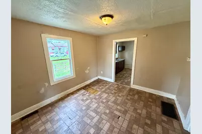 1916 Hayes Street, Gary, IN 46404 - Photo 4