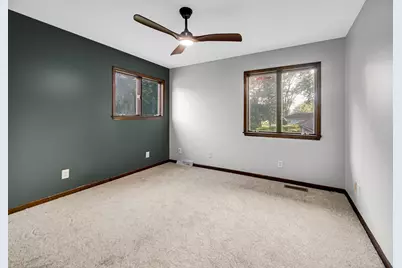 822 Luther Drive, Hobart, IN 46342 - Photo 18