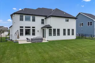 2062 Louis Dr, Crown Point, IN 46307 - Photo 22