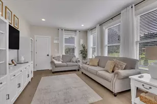 2062 Louis Dr, Crown Point, IN 46307 - Photo 12