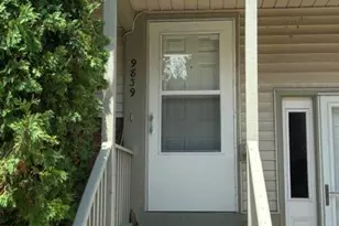 9839 Parkway Dr, Highland, IN 46322 - Photo 2