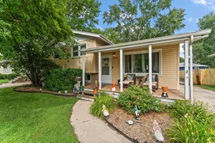409 N Glenwood Dr, Griffith, IN 46319 - Photo 1