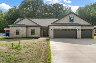 1601 Elderberry St SE, Demotte, IN 46310 - Photo 2
