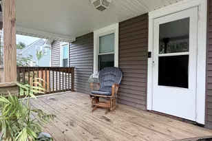 213 S Connecticut St, Hobart, IN 46342 - Photo 4