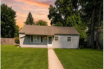 415 S 16th Street, Chesterton, IN 46304 - Photo 1