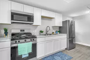 438 N Lindberg St, Griffith, IN 46319 - Photo 6