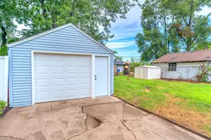438 N Lindberg St, Griffith, IN 46319 - Photo 16