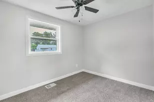 438 N Lindberg St, Griffith, IN 46319 - Photo 12