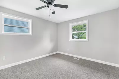438 N Lindberg Street, Griffith, IN 46319 - Photo 10